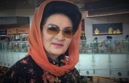 Pemeran Mak Lampir Farida Pasha Meninggal Dunia (SiberIndo.co)